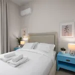 Ant-one Designer Neo-classical In Prime Downtown Location - Sleeps 8 *