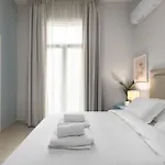 Ant-one Designer Neo-classical In Prime Downtown Location - Sleeps 8 *