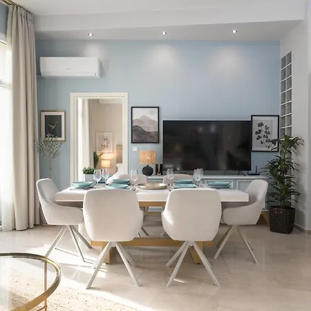 Apartment Ant-one Designer Neo-classical In Prime Downtown Location - Sleeps 8 *