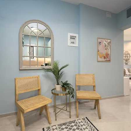 Ant-one Designer Neo-classical In Prime Downtown Location - Sleeps 8 アパート *