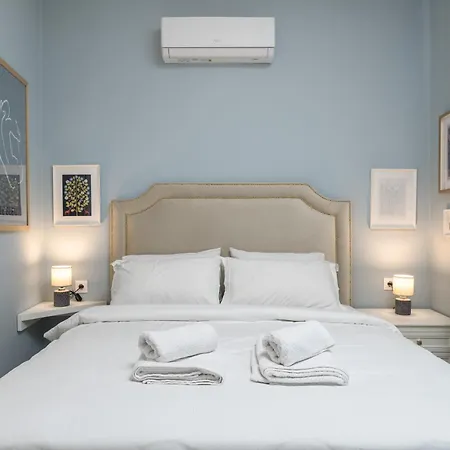Ant-one Designer Neo-classical In Prime Downtown Location - Sleeps 8 アパート