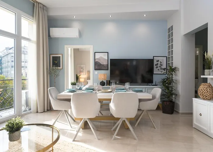 Apartamento Ant-one Designer Neo-classical In Prime Downtown Location - Sleeps 8 *