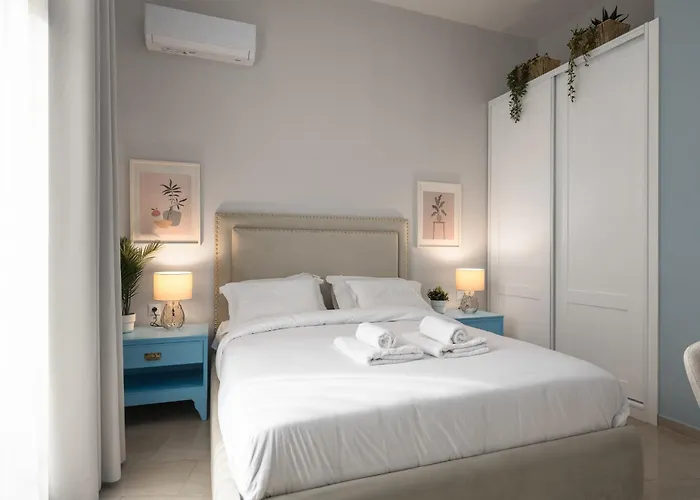 アパート Ant-one Designer Neo-classical In Prime Downtown Location - Sleeps 8 テッサロニキ