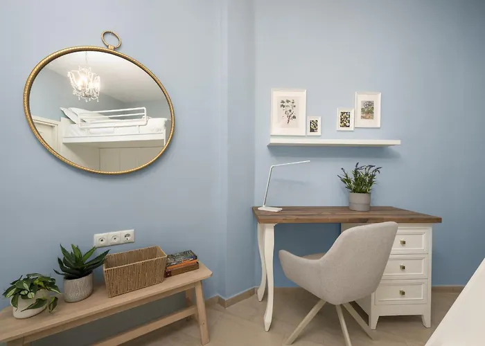 Ant-one Designer Neo-classical In Prime Downtown Location - Sleeps 8 * テッサロニキ
