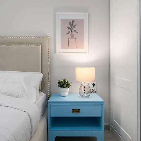 Appartamento Ant-one Designer Neo-classical In Prime Downtown Location - Sleeps 8
