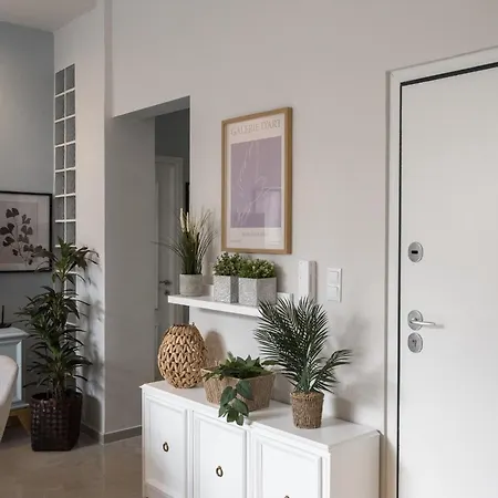 Ant-one Designer Neo-classical In Prime Downtown Location - Sleeps 8 아파트 테살로니키