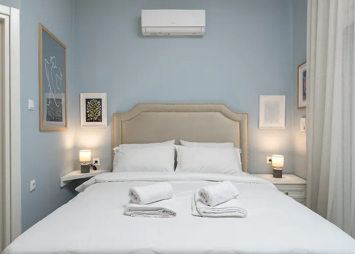 Ant-one Designer Neo-classical In Prime Downtown Location - Sleeps 8 Apartament